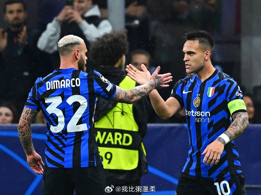 万博manbetx官网-特朗普为切尔西颁奖硬站c位球员愣住